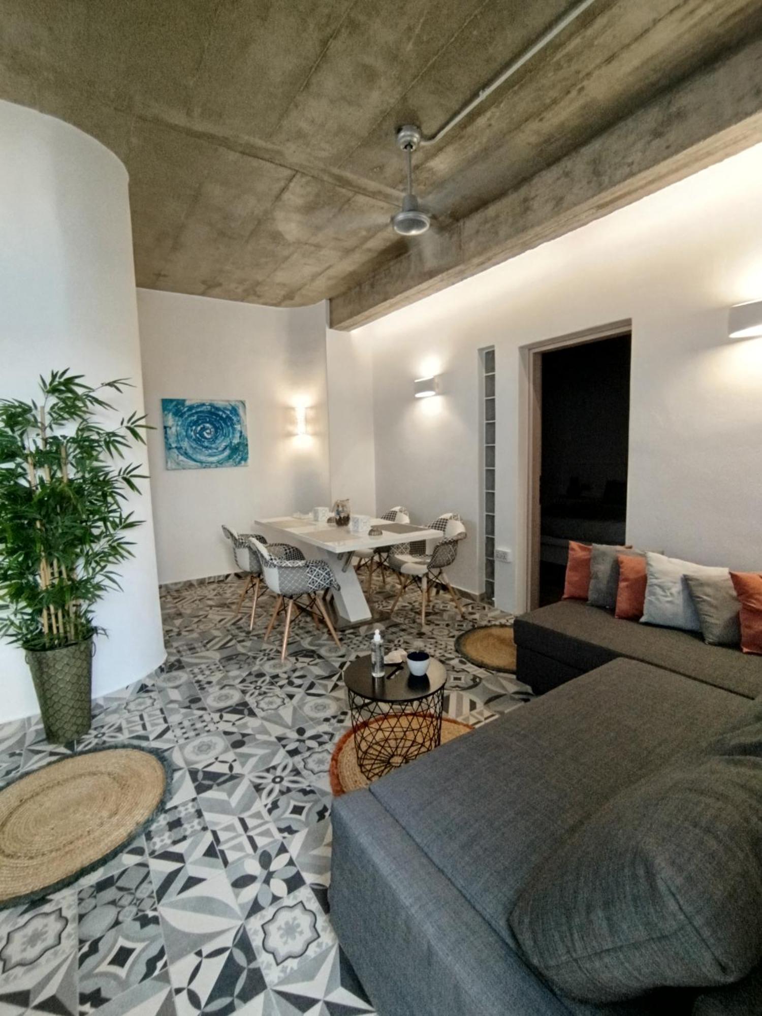 Ab Green Living Santorini Emporio  Экстерьер фото
